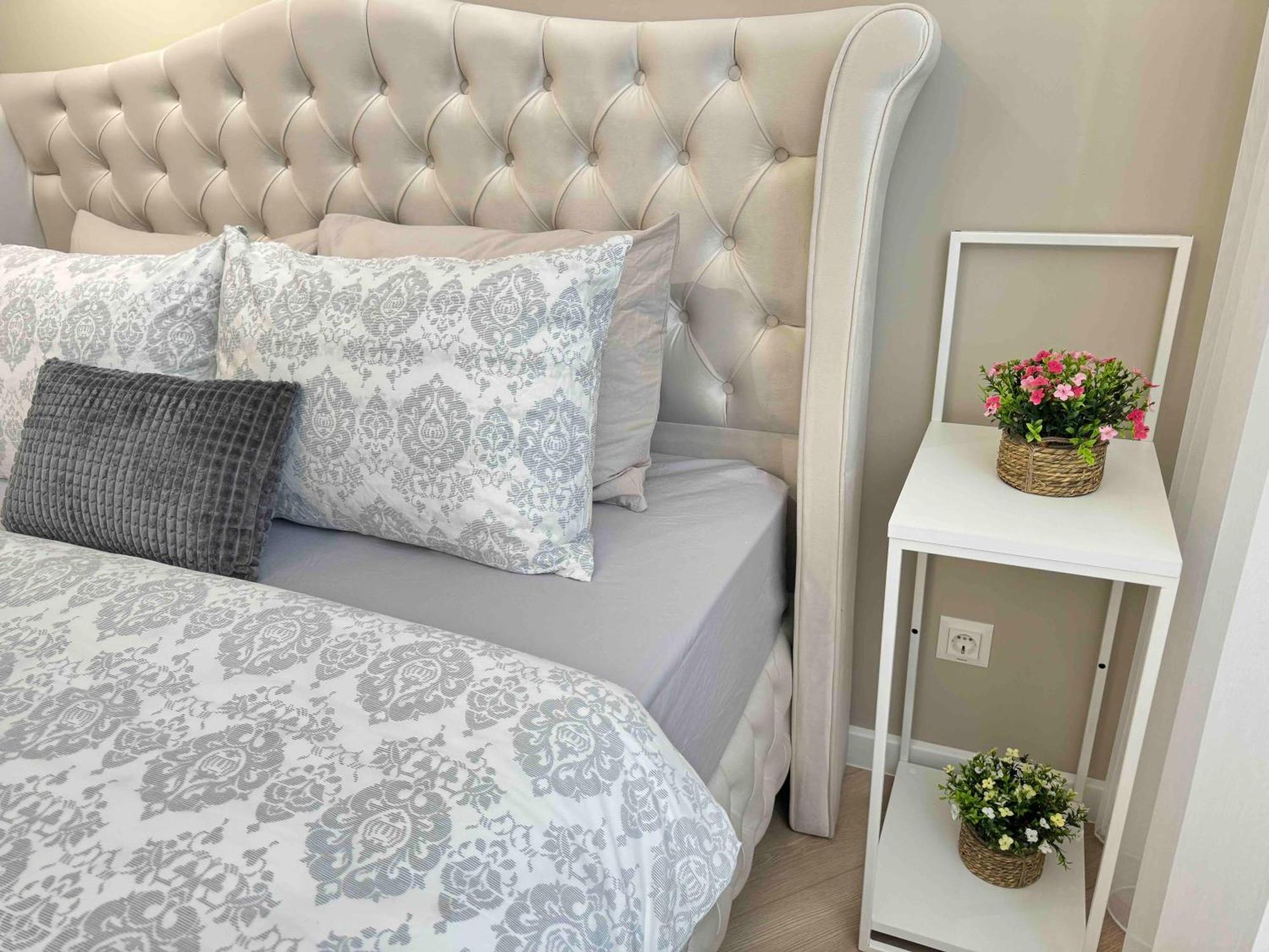 Rentnow Modern Business Apartment With 3 Bedrooms In Centre צ'יסינאו מראה חיצוני תמונה