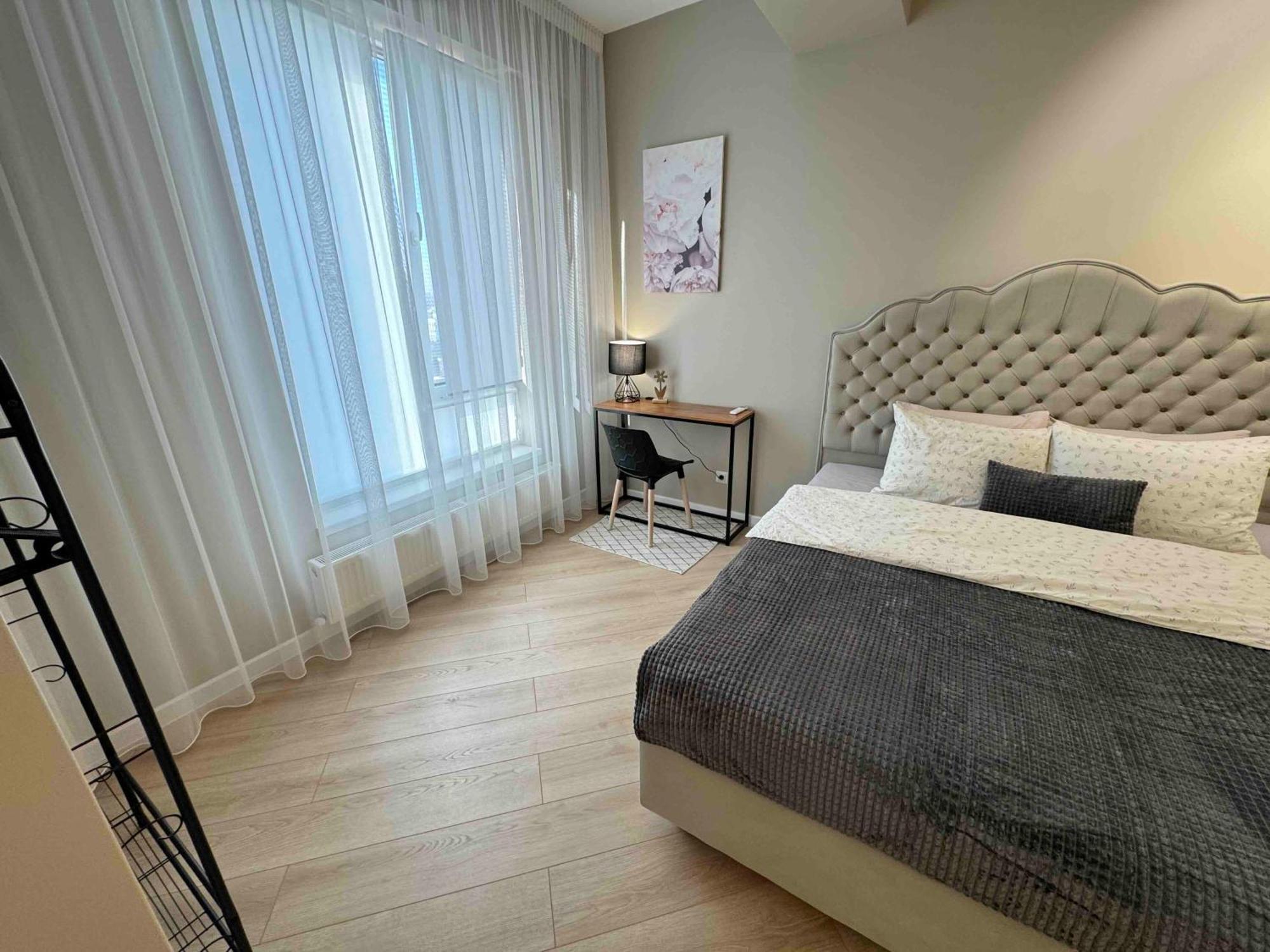 Rentnow Modern Business Apartment With 3 Bedrooms In Centre צ'יסינאו מראה חיצוני תמונה