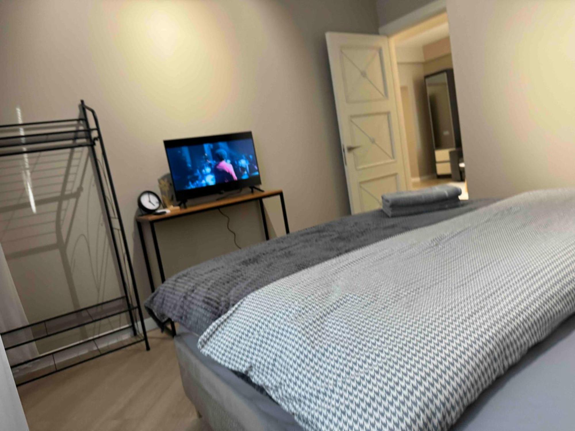 Rentnow Modern Business Apartment With 3 Bedrooms In Centre צ'יסינאו מראה חיצוני תמונה
