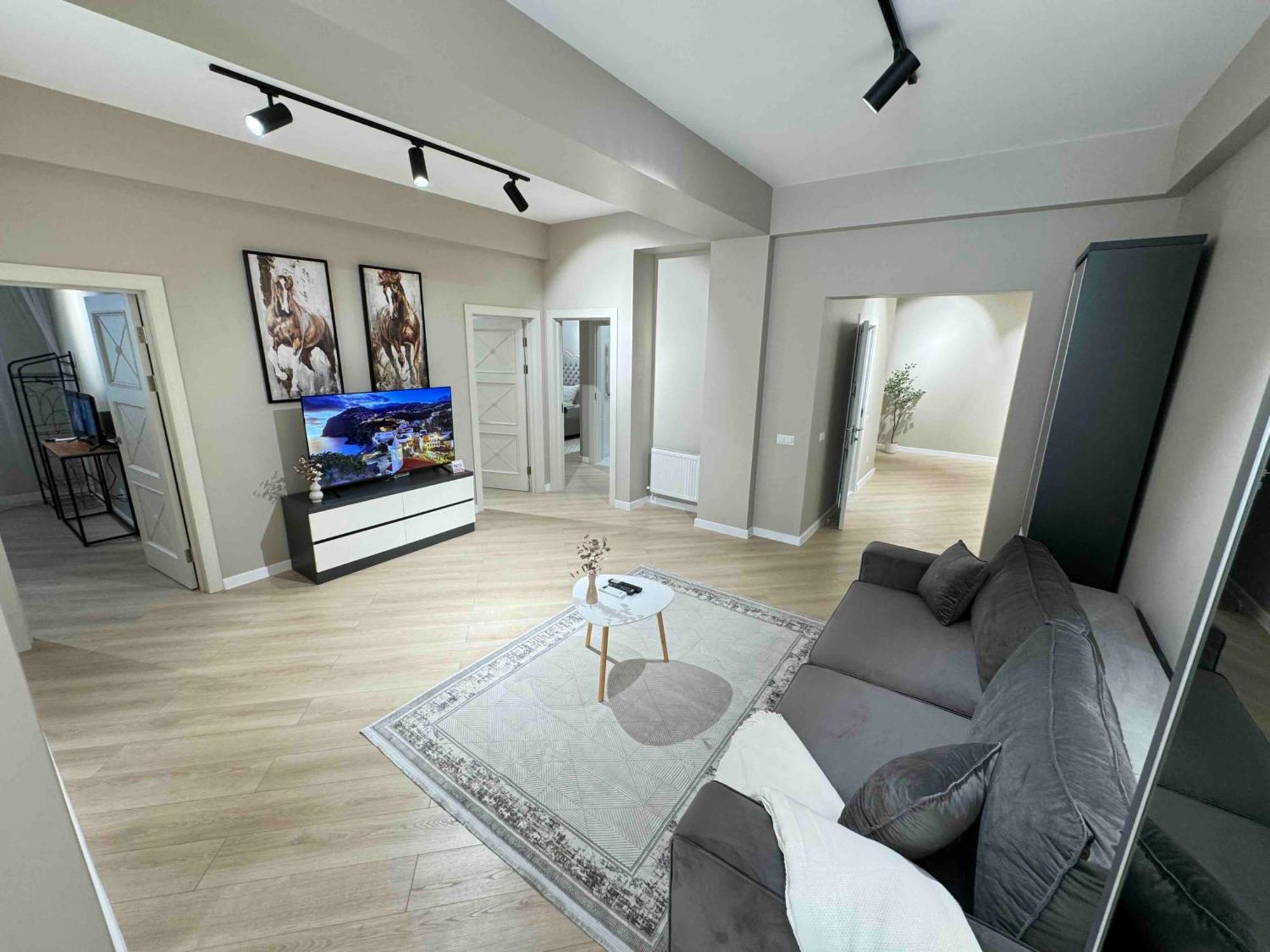 Rentnow Modern Business Apartment With 3 Bedrooms In Centre צ'יסינאו מראה חיצוני תמונה