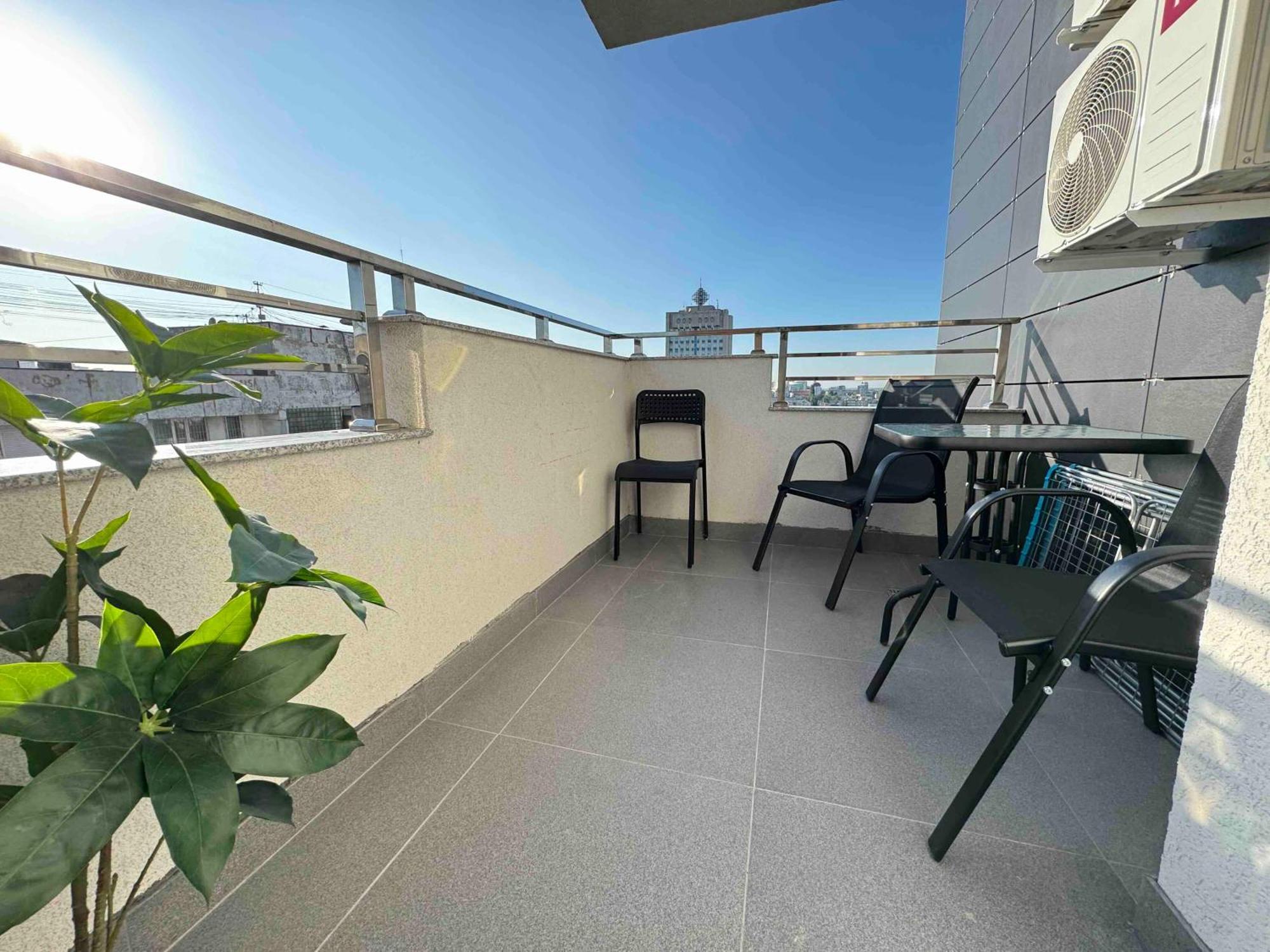 Rentnow Modern Business Apartment With 3 Bedrooms In Centre צ'יסינאו מראה חיצוני תמונה